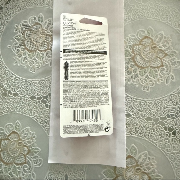 Revlon So Fierce Lot4 Eyes Wide Open Lifted High Volume Mascara 101 Blackest bla - Picture 2 of 4